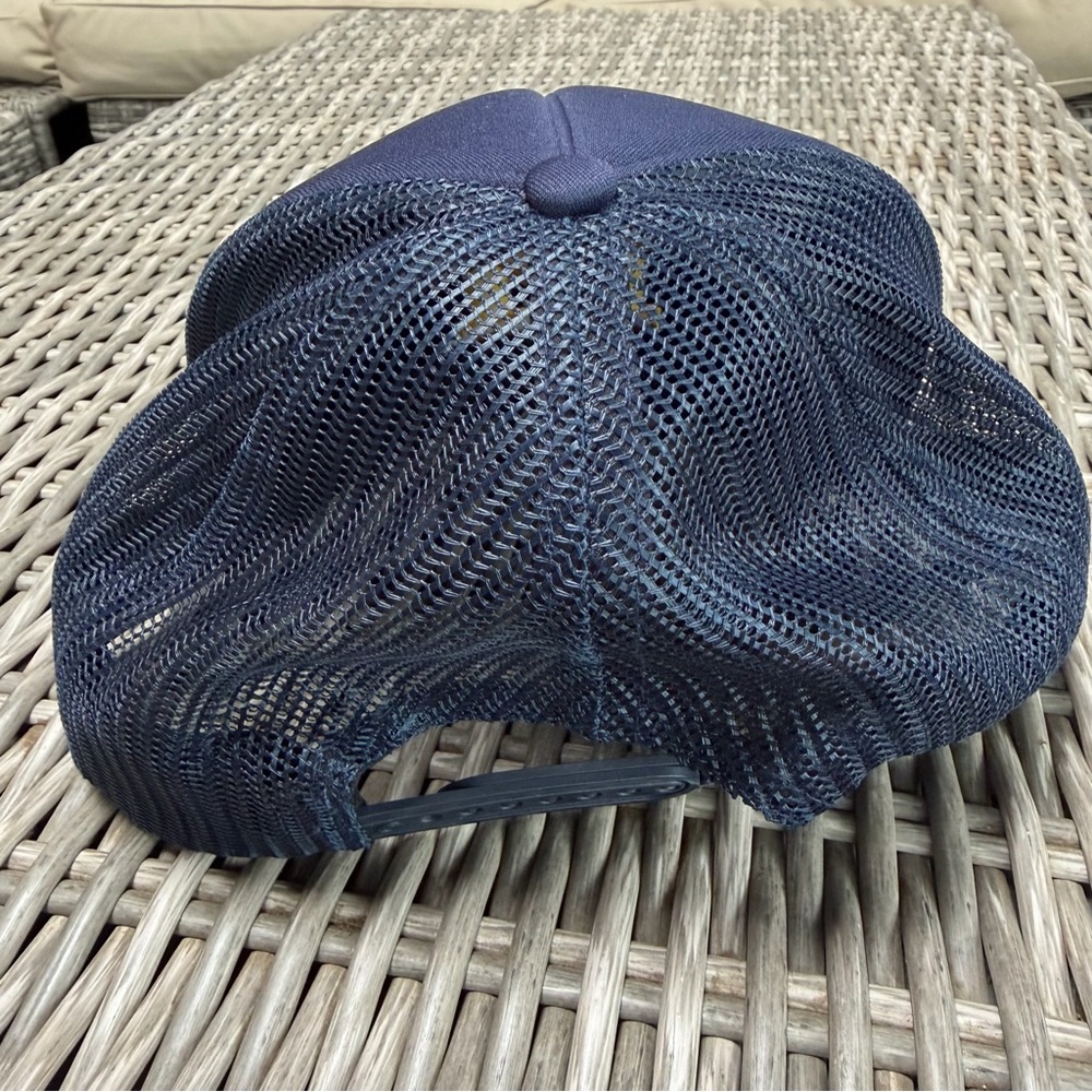 Michigan Wolverines Trucker Cap! Like NEW! - Picture 3 of 11